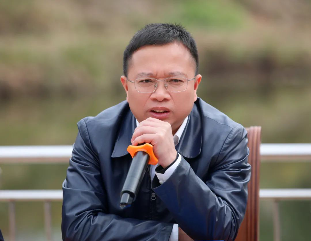 衡南县人民政府门户网站--政务公开--许达在云集街道杨梅冲屋场与群众